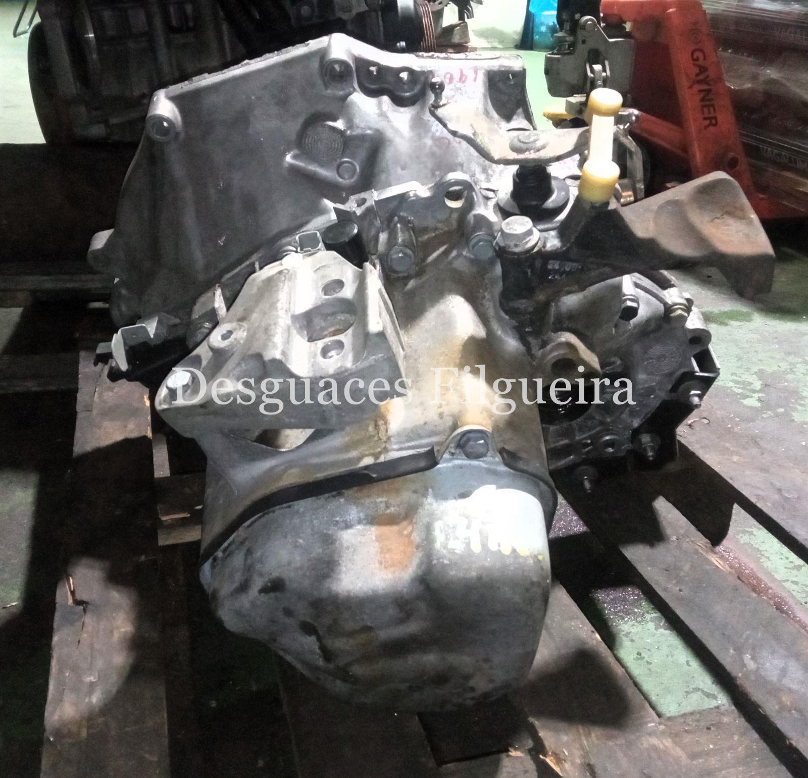 Caja de cambios manual de Peugeot 207 1.4 HDi, 68 cv,  código de motor 8HZ, año 2007. - Imagen 3