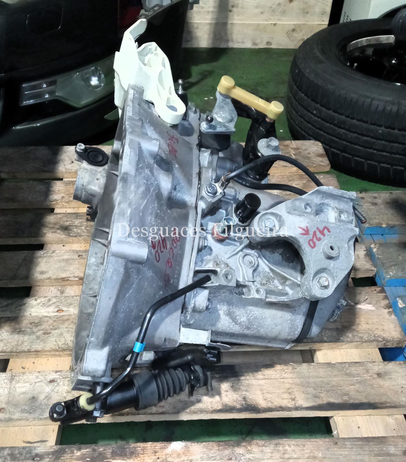 Caja de cambios manual de Peugeot 207 1.4 HDi, 68 cv, código de motor 8HZ, año 2008. - Imagen 4