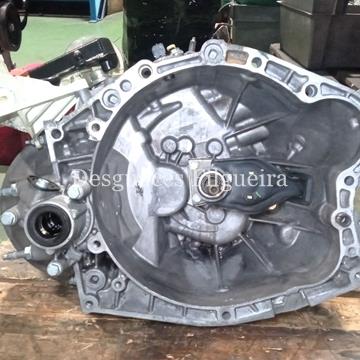 Caja de cambios manual de Peugeot 307 2.0 HDi 110, 107 cv, código de motor RHS, año 2002. - Imagen 1