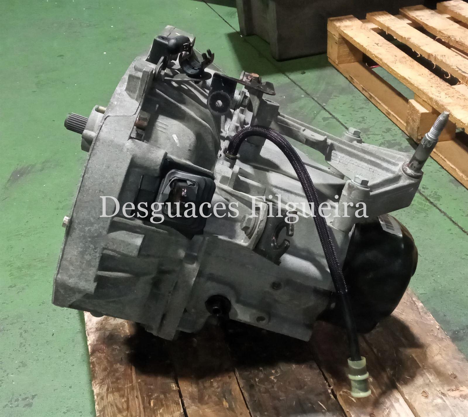 Caja de cambios manual de Renault Clio II Fase I 1.5 dCi, 65 cv, código de motor K9KA704, año 2005. - Imagen 3