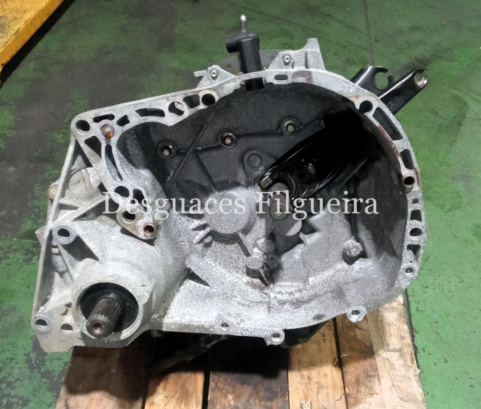 Caja de cambios manual de Renault Clio II Fase I, 65 cv, código de motor K9K A7, año 2004. - Imagen 1