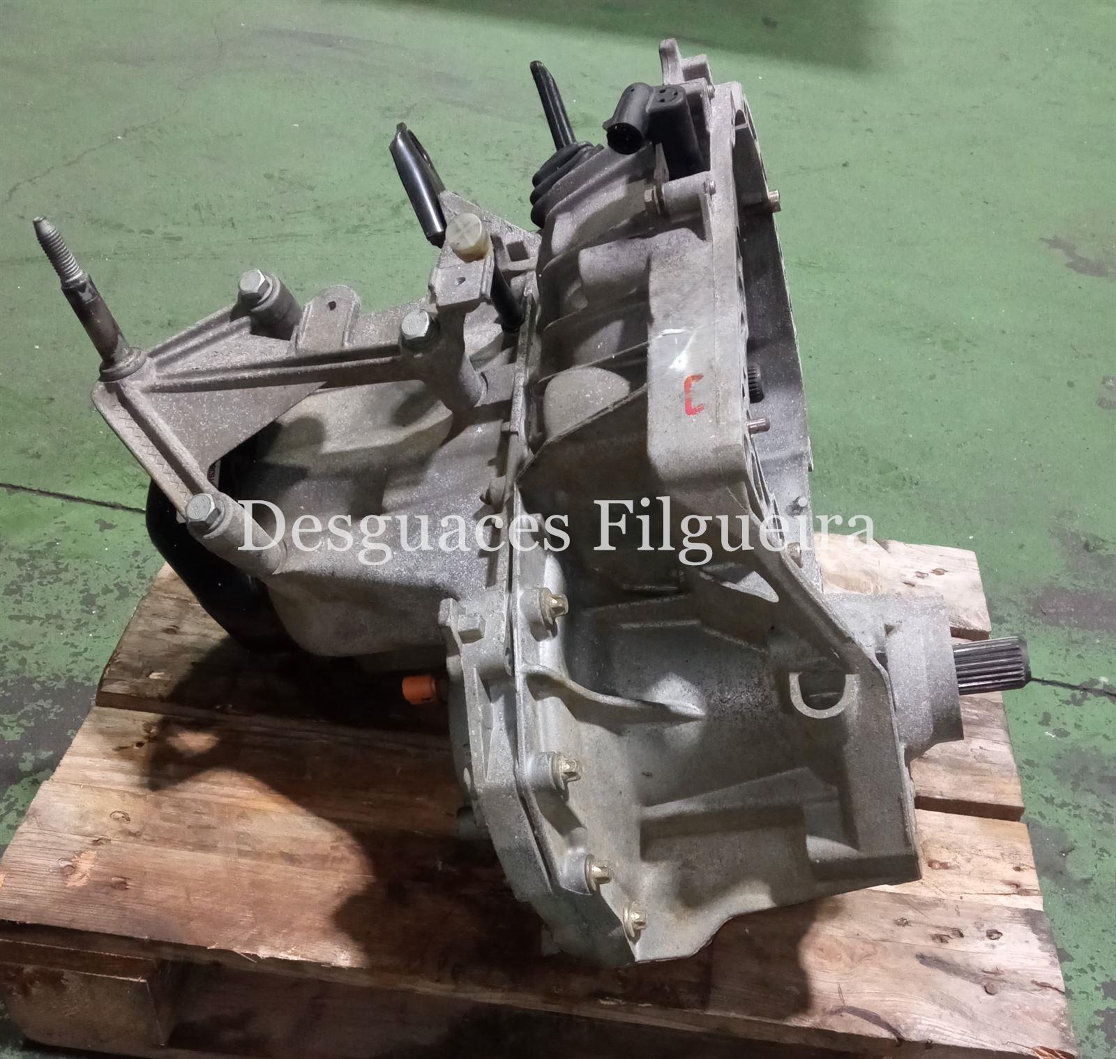 Caja de cambios manual de Renault Clio II Fase I, 65 cv, código de motor K9K A7, año 2004. - Imagen 3