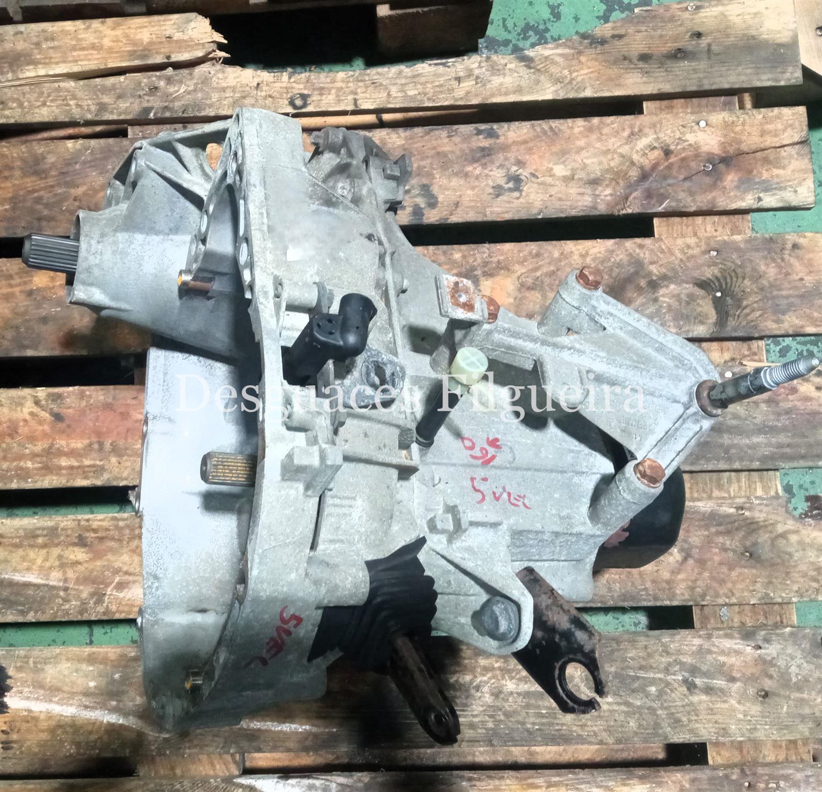 Caja de cambios manual de Renault Clio II Fase I, 65 cv, código de motor K9KA704, año 2002. - Imagen 7