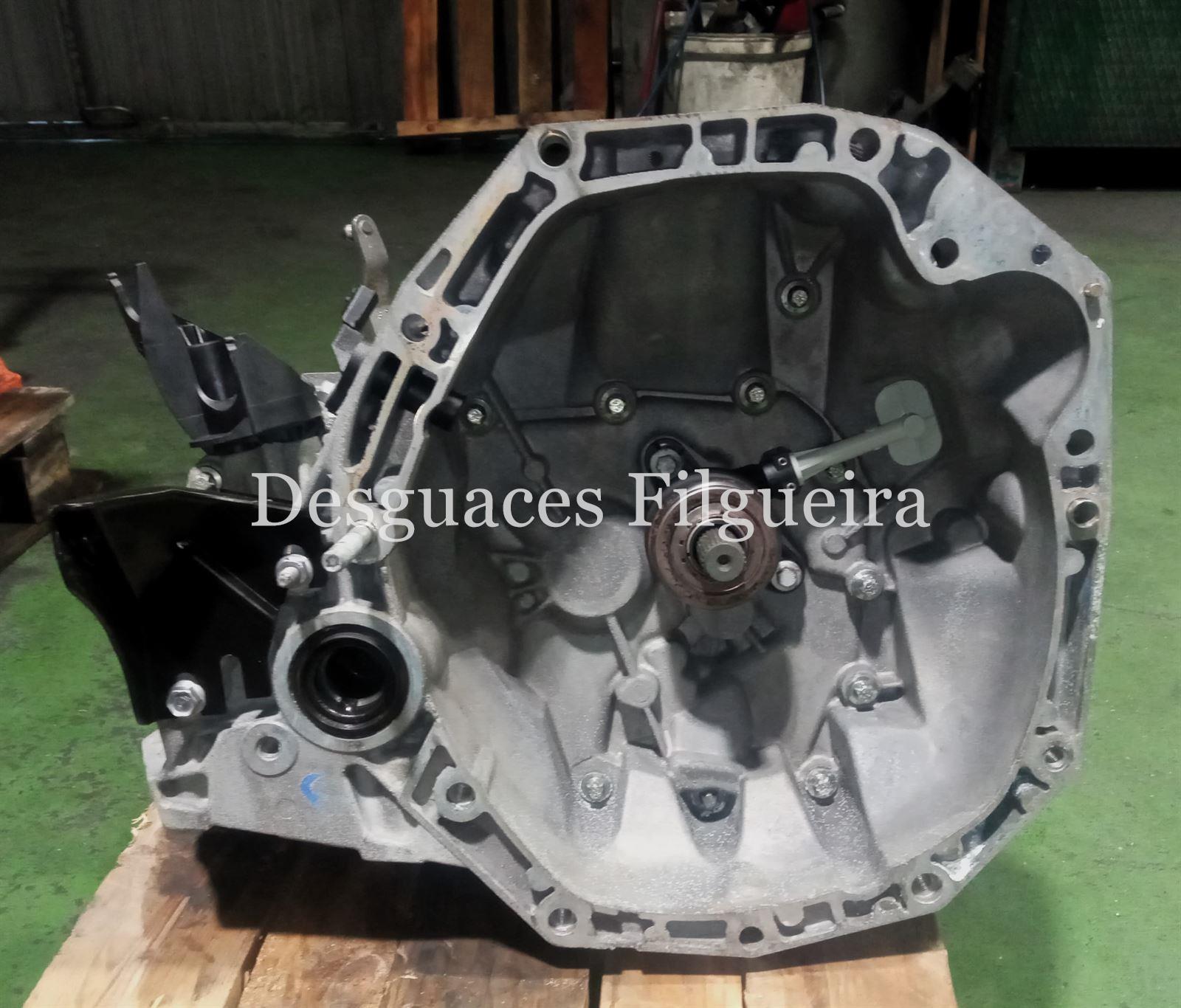 Caja de cambios manual de Renault Clio III 1.5 dCi 68 cv, código de motor K9KM768, año 2009. - Imagen 1