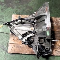 Caja de cambios manual de Renault Clio III, 1.6, 112 cv, código de motor K4MD800, año 2007. - Imagen 2