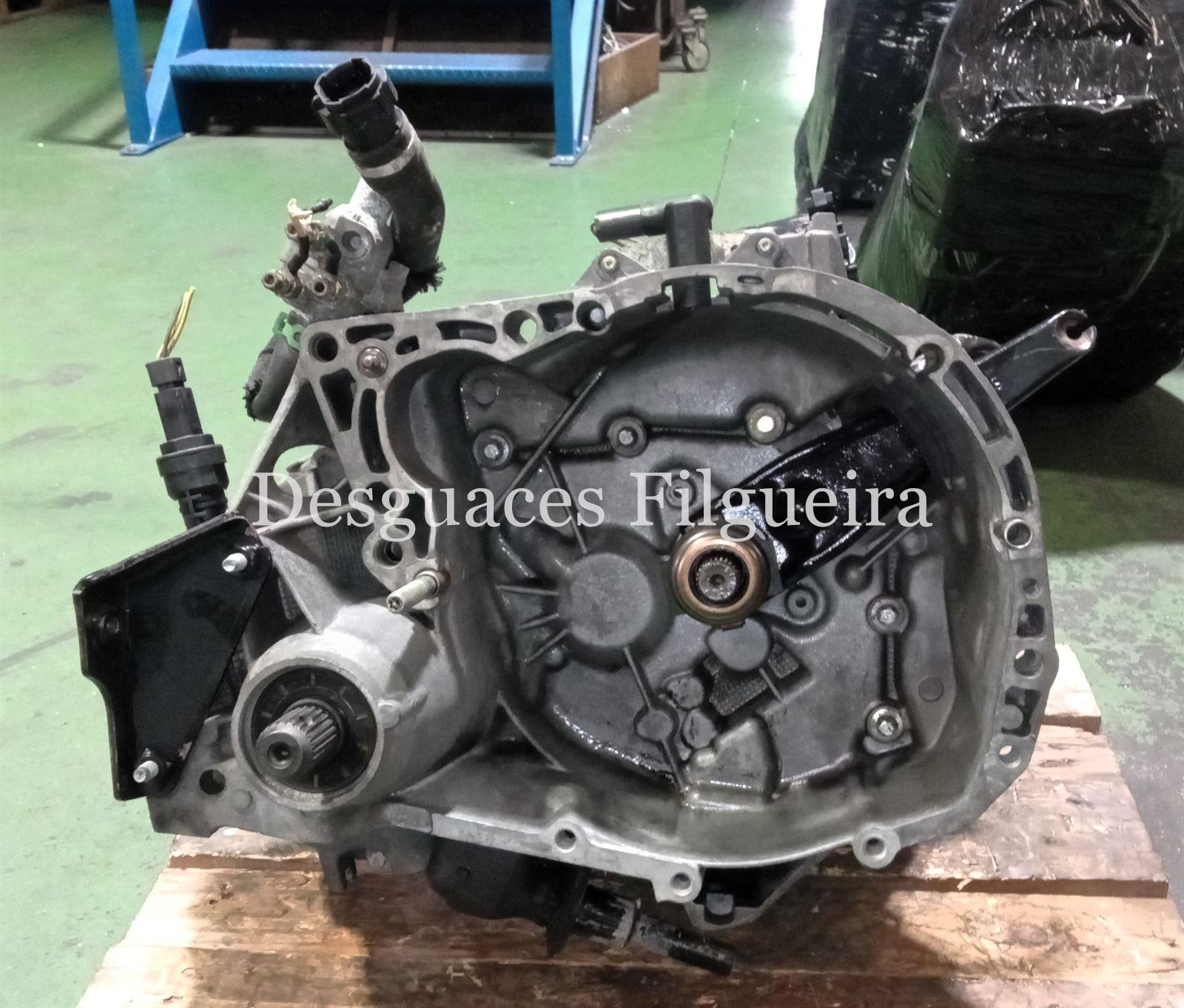 Caja de cambios manual de Renault Kangoo I 1.5 dCi, 65 cv, código de motor K9K704, año 2004. - Imagen 1