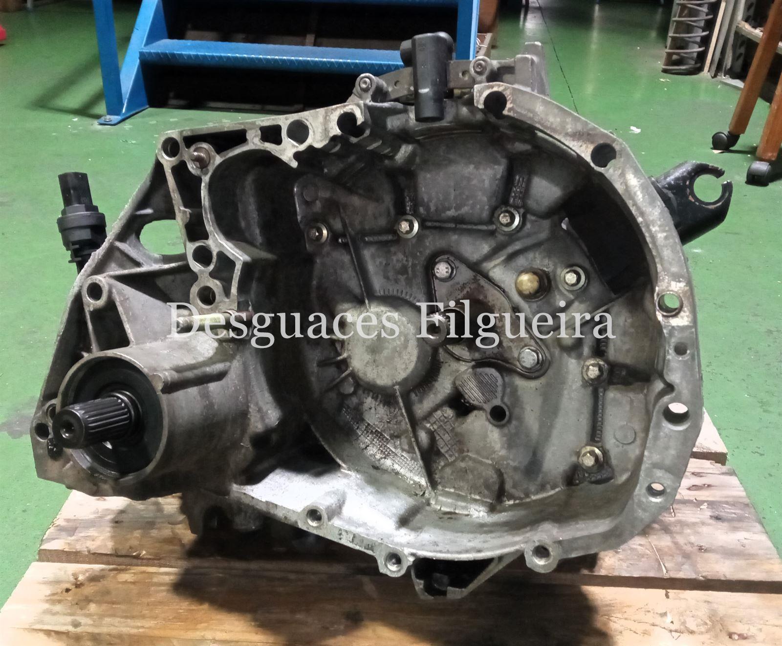 Caja de cambios manual de Renault Kangoo I, 1.5 dCi, 82 cv, código de motor K9K 702, año 2004. - Imagen 1