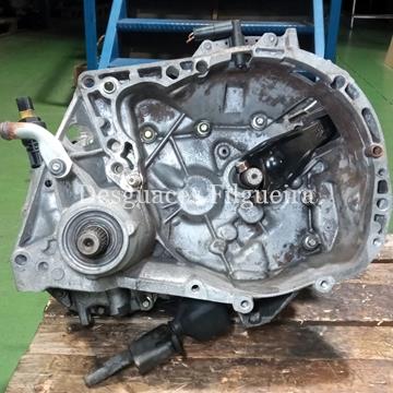 Caja de cambios manual de Renault Megane I Coach 1.4, 95 cv, código de motor K4J 714, año 2000. - Imagen 1