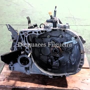 Caja de cambios manual de Renault Scenic II, 1.5 dCi, 83 cv, código de motor K9K 722, año 2003. - Imagen 1