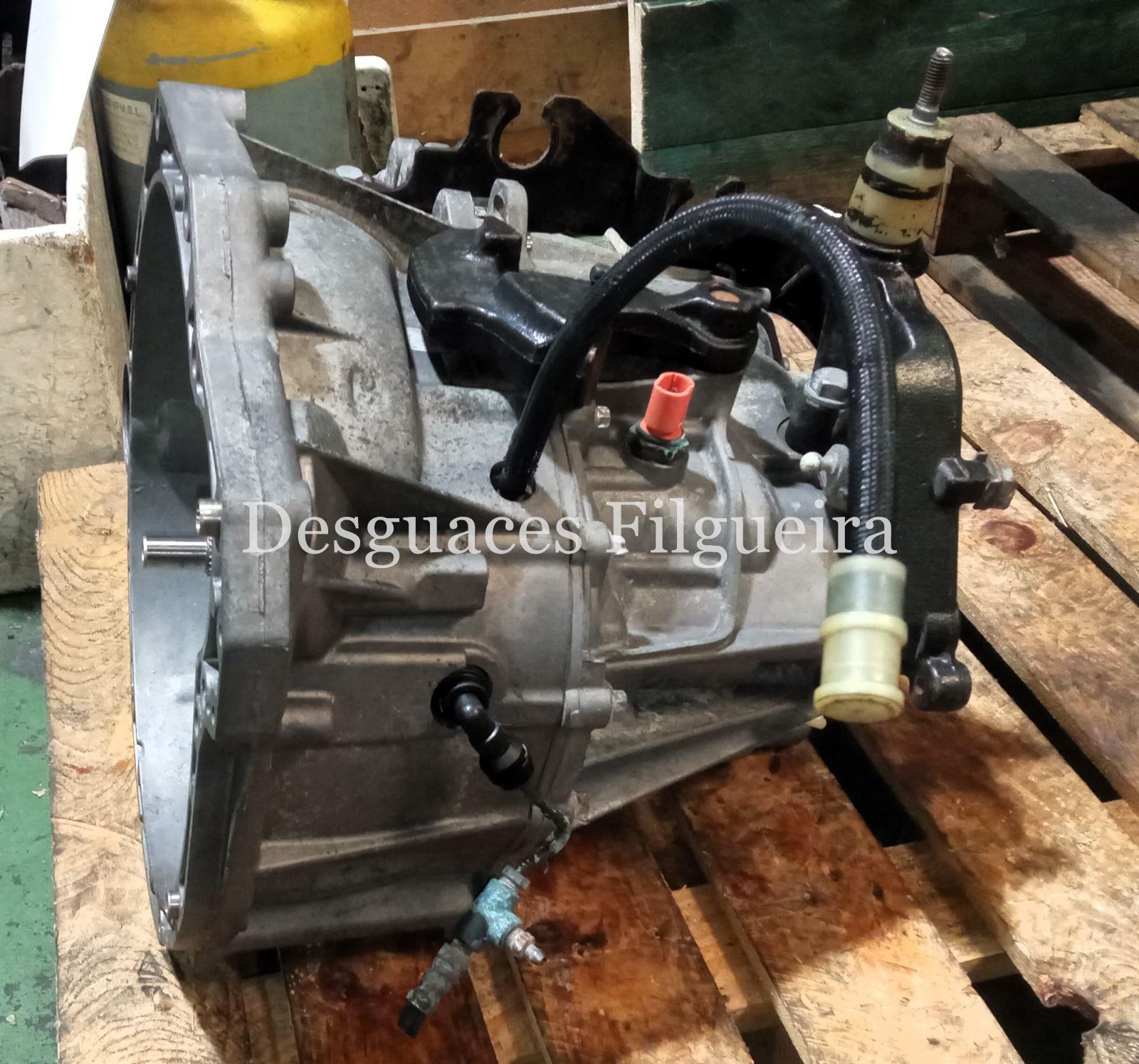 Caja de cambios manual de Renault Trafic II Furgón 2.5 dCi 145, Código de motor G9U8630, año 2007. - Imagen 4