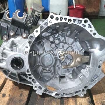 Caja de cambios manual de Toyota Corolla Verso, 1.8 16V, 129 cv, código de motor 1ZZ-FE, año 2005. - Imagen 1