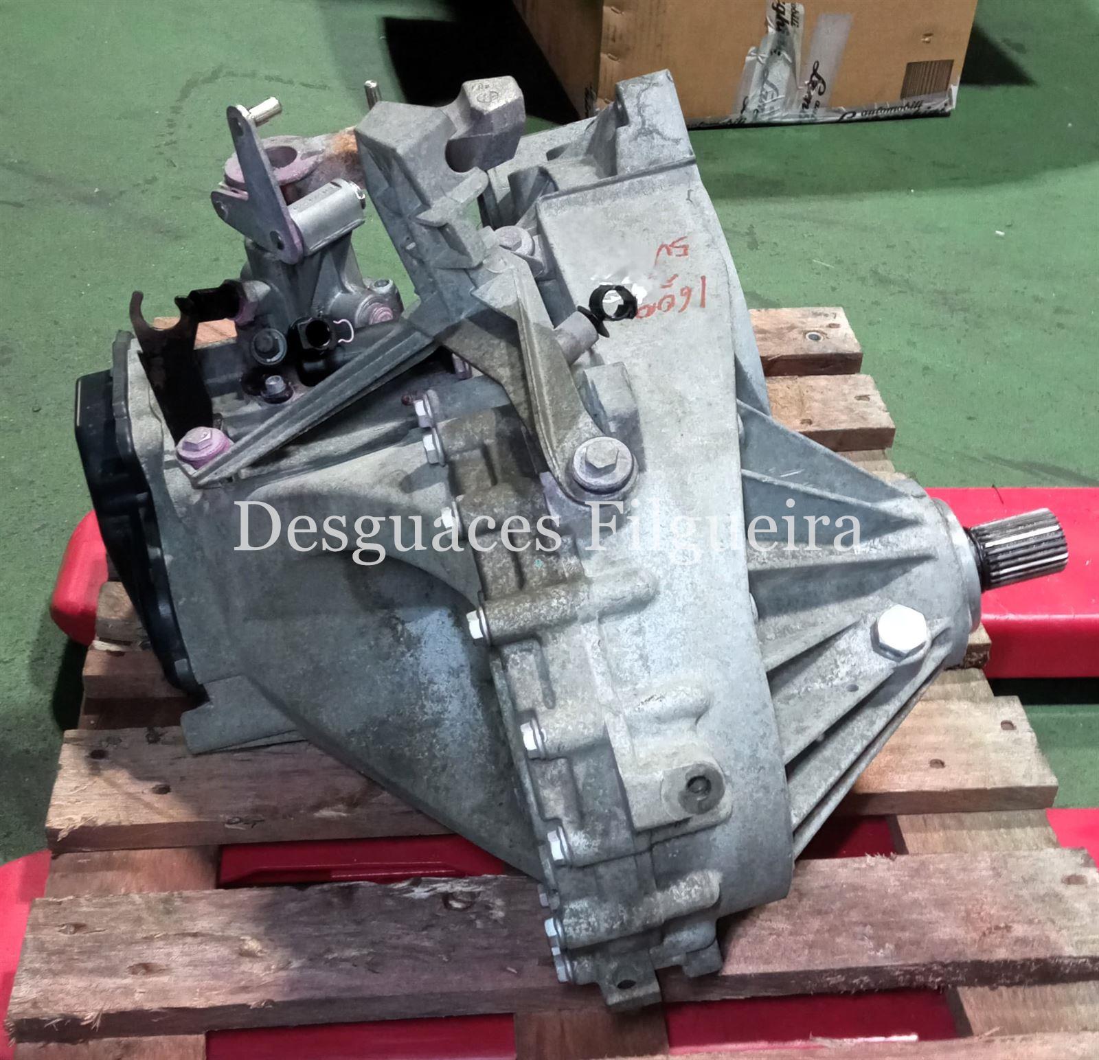 Caja de cambios manual de Volkswagen Transporter Furgón T5 1.9 TDI, 102 cv, código de motor BRS, año 2008. - Imagen 3