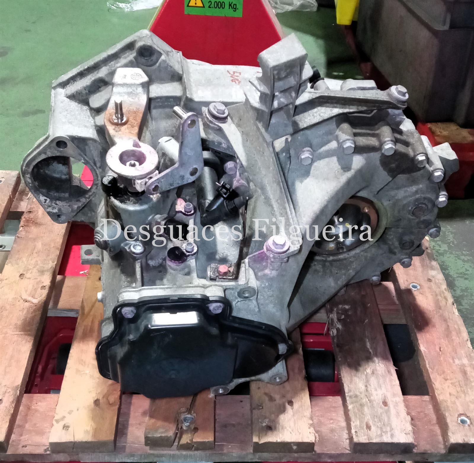 Caja de cambios manual de Volkswagen Transporter Furgón T5 1.9 TDI, 102 cv, código de motor BRS, año 2008. - Imagen 4