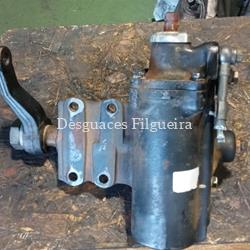 Caja de dirección asistida / sinfín de dirección de Nissan Navara 2.5 TDI, código de motor YD25, año 2005. - Imagen 1