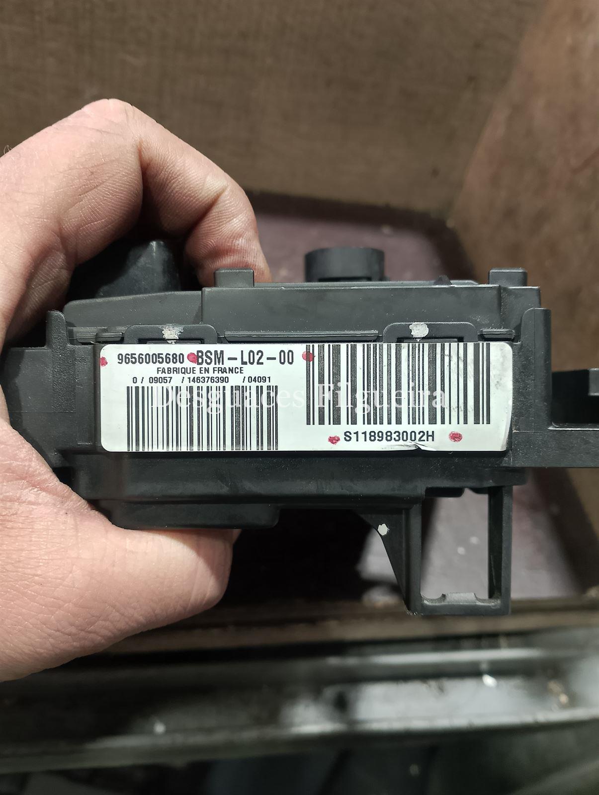 Caja de reles BSM L02-00 Peugeot 407 2.0 HDI - Imagen 2