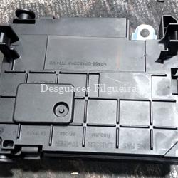 Caja Fusibles/Rele de Citroen C4, 1.6 HDi 90, 92 cv, código de motor 9HP, año 2011. - Imagen 2