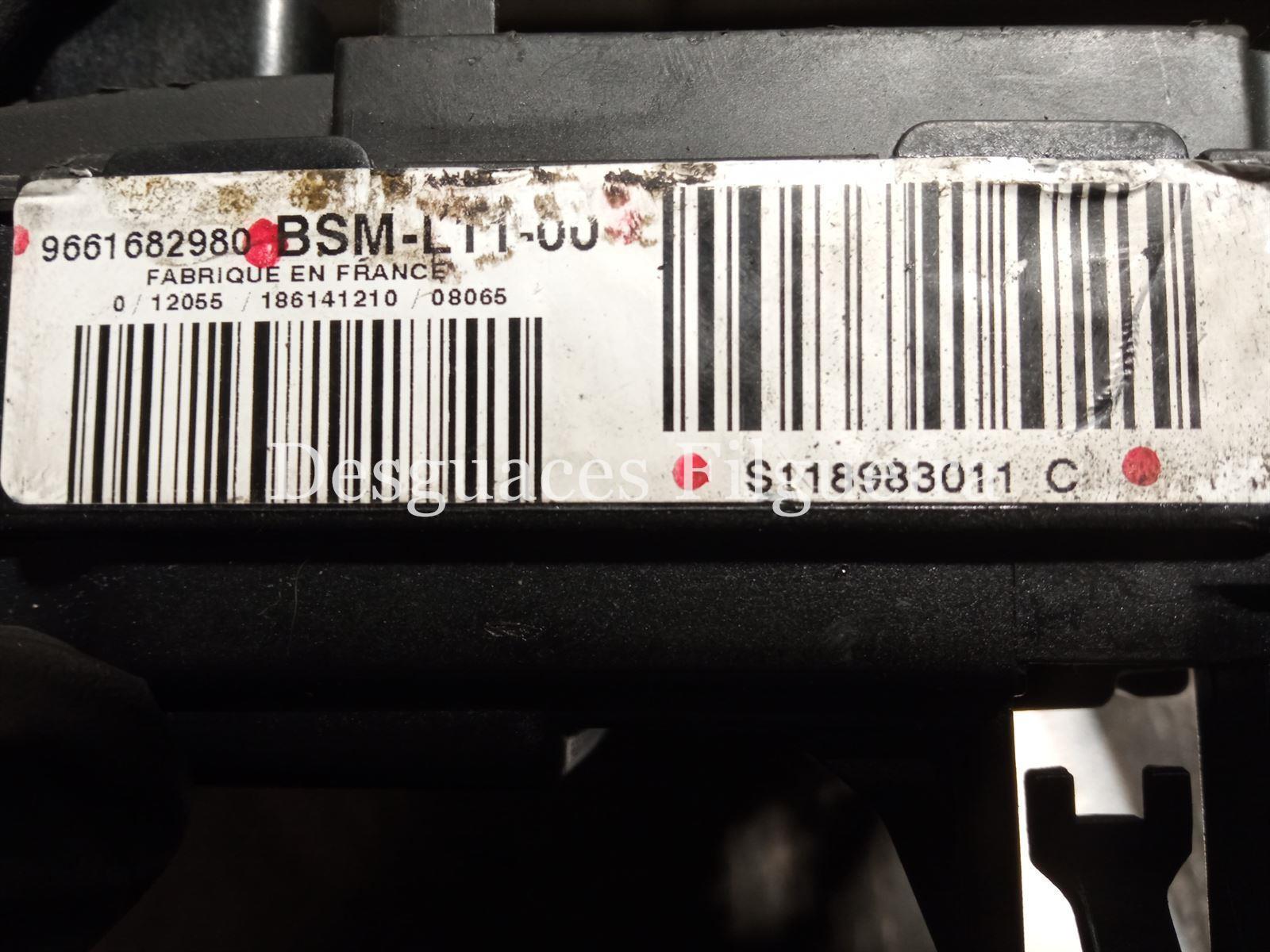 CAJA FUSIBLES/RELES Citroen C4 Berlina 1.6 16v - Imagen 2