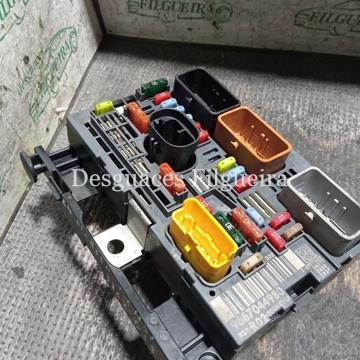 Caja fusibles/reles Citroen C4 Picasso 1.6 HDi9HZ - Imagen 1