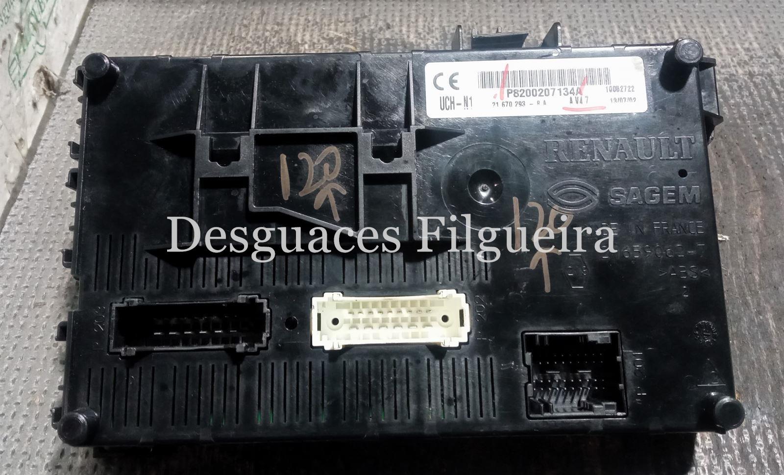 Caja relés de Renault Clio II fase I 1.5 dCi, 65 cv, código de motor K9K A7, año 2002. - Imagen 1