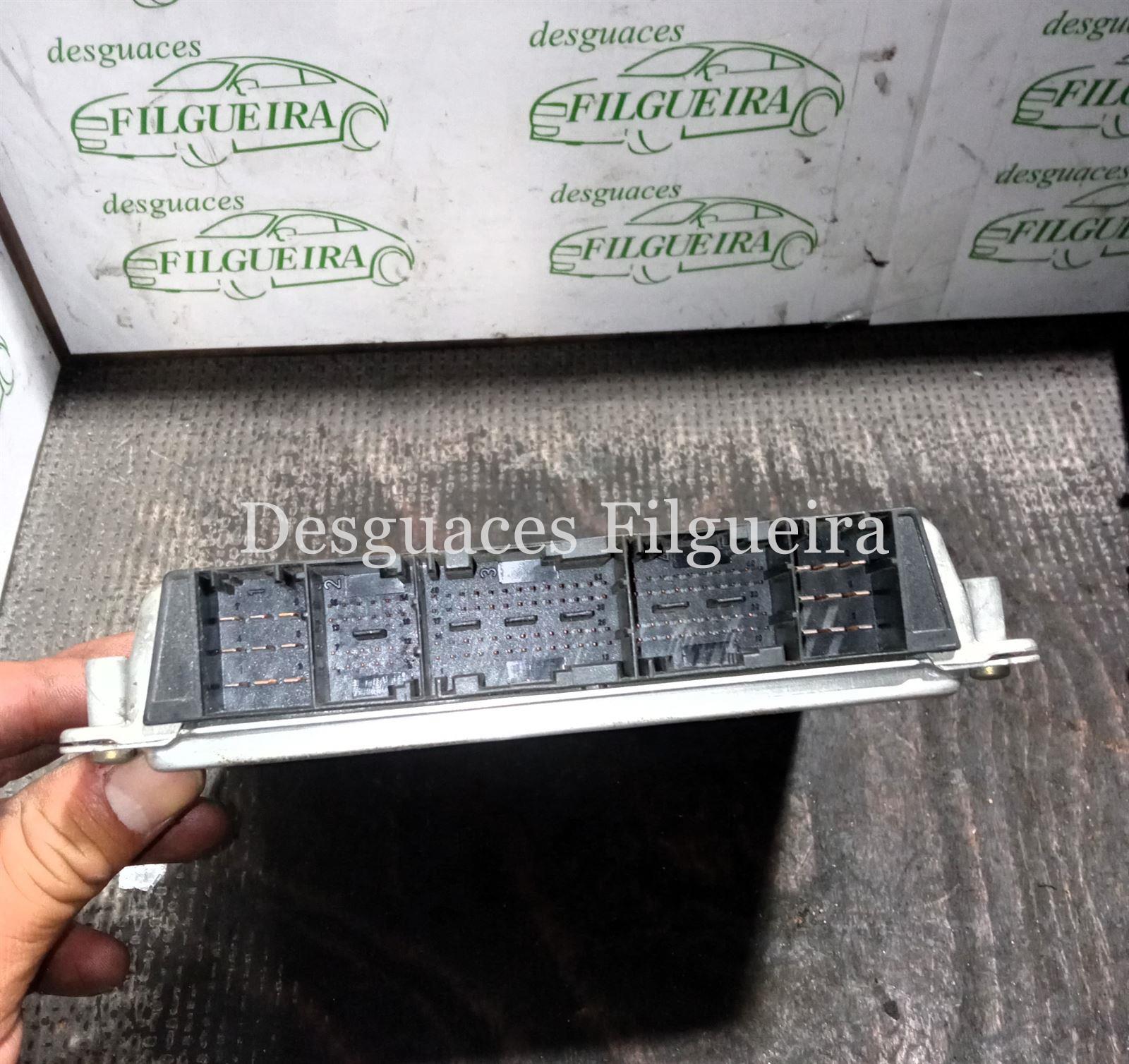 Centralita check control de Mercedes-Benz Sprinter 2.t Furgón W901, 208 CDI, 82 cv, código de motor 611.987, año 2001. - Imagen 3