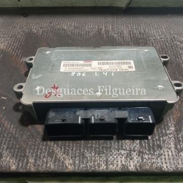 Centralita check control de Peogeot 206 1.4 Básico 75 cv, año 2009 - Imagen 2
