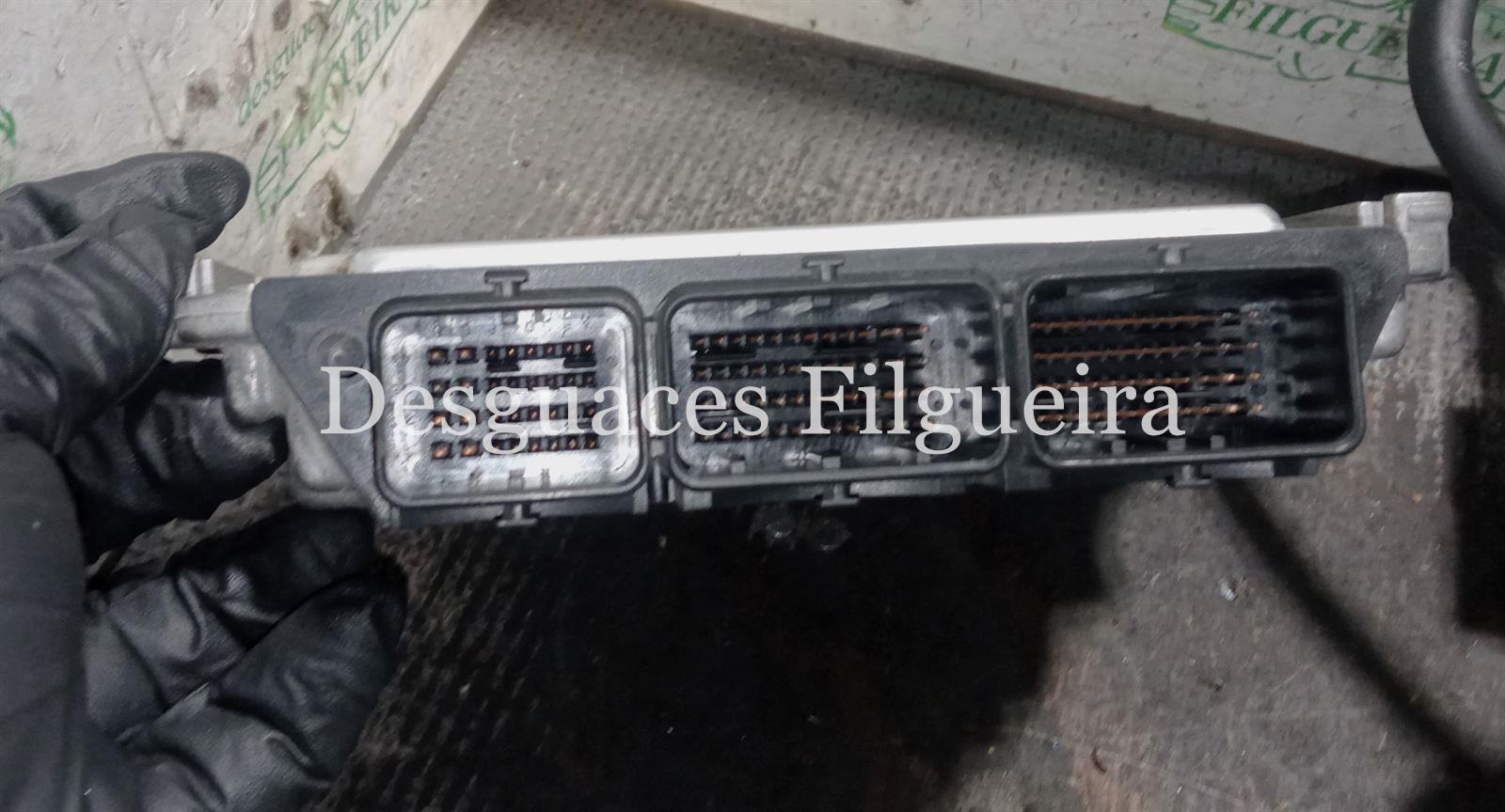 Centralita check control de Renault Trafic II Furgón 2.5 dCi 146 cv, código de motor G9U 630, año 2007. - Imagen 3
