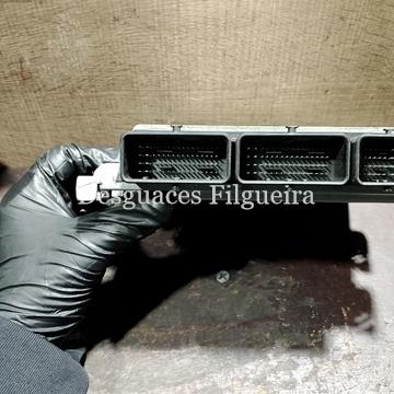 Centralita motor ECU Renault Megane III 1.5 dci - Imagen 2