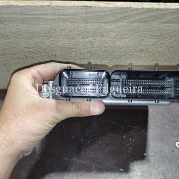 Centralita motor ECU Volkswagen Golf VII 1.6 TDI R line DDY - Imagen 1