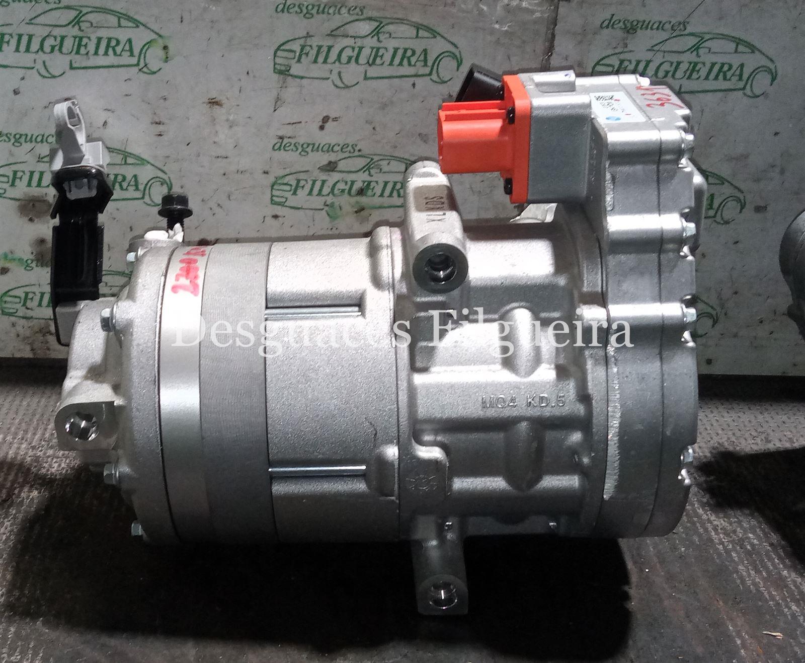 Compresor de aire acondicionado de Kia Sportage Hibrido 1.6, 160 cv. Código de motor G4FT, año 2025. - Imagen 2