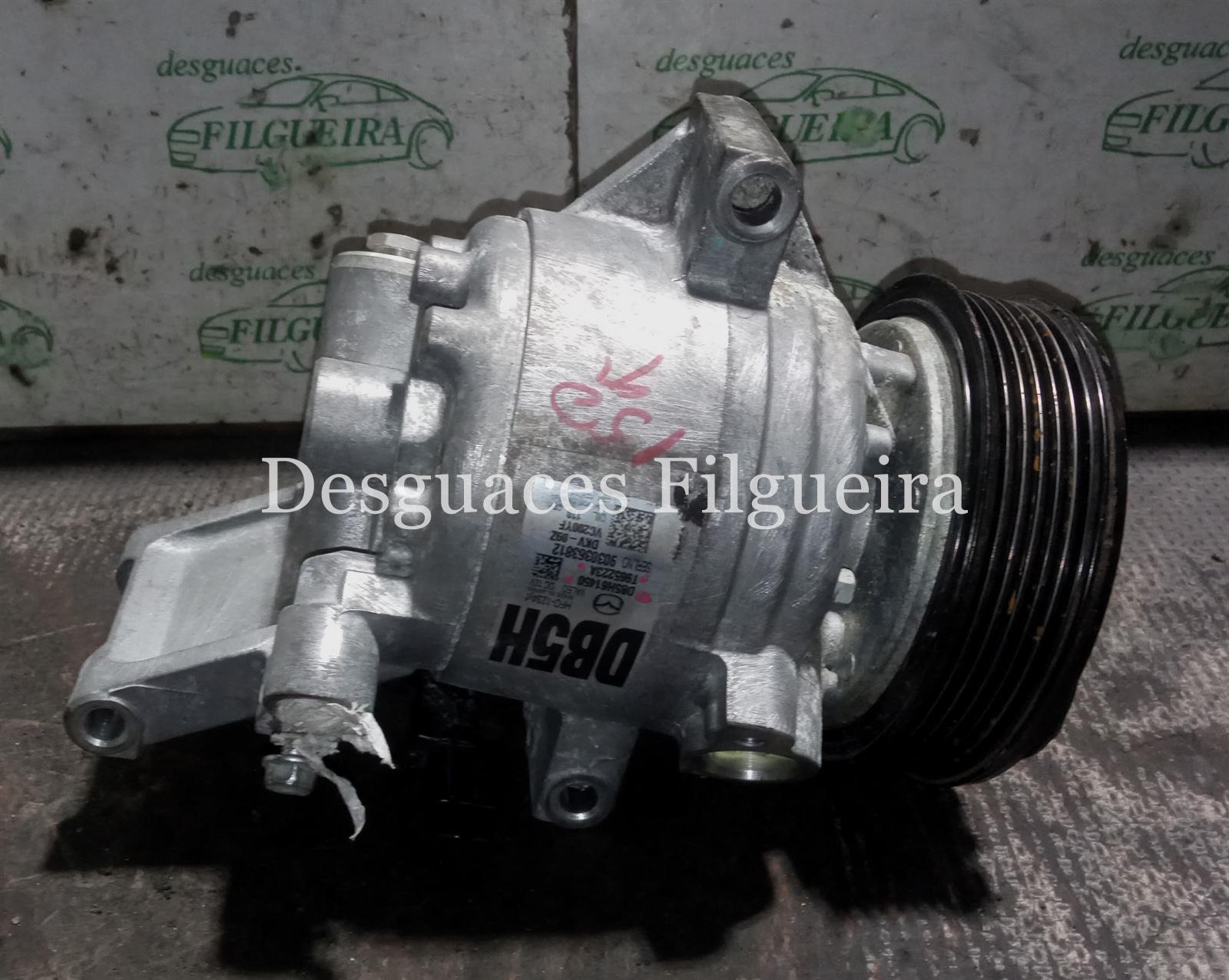 Compresor de aire acondicionado de Mazda CX-3 2.0, 121 cv, código de motor PE, año 2019. - Imagen 1