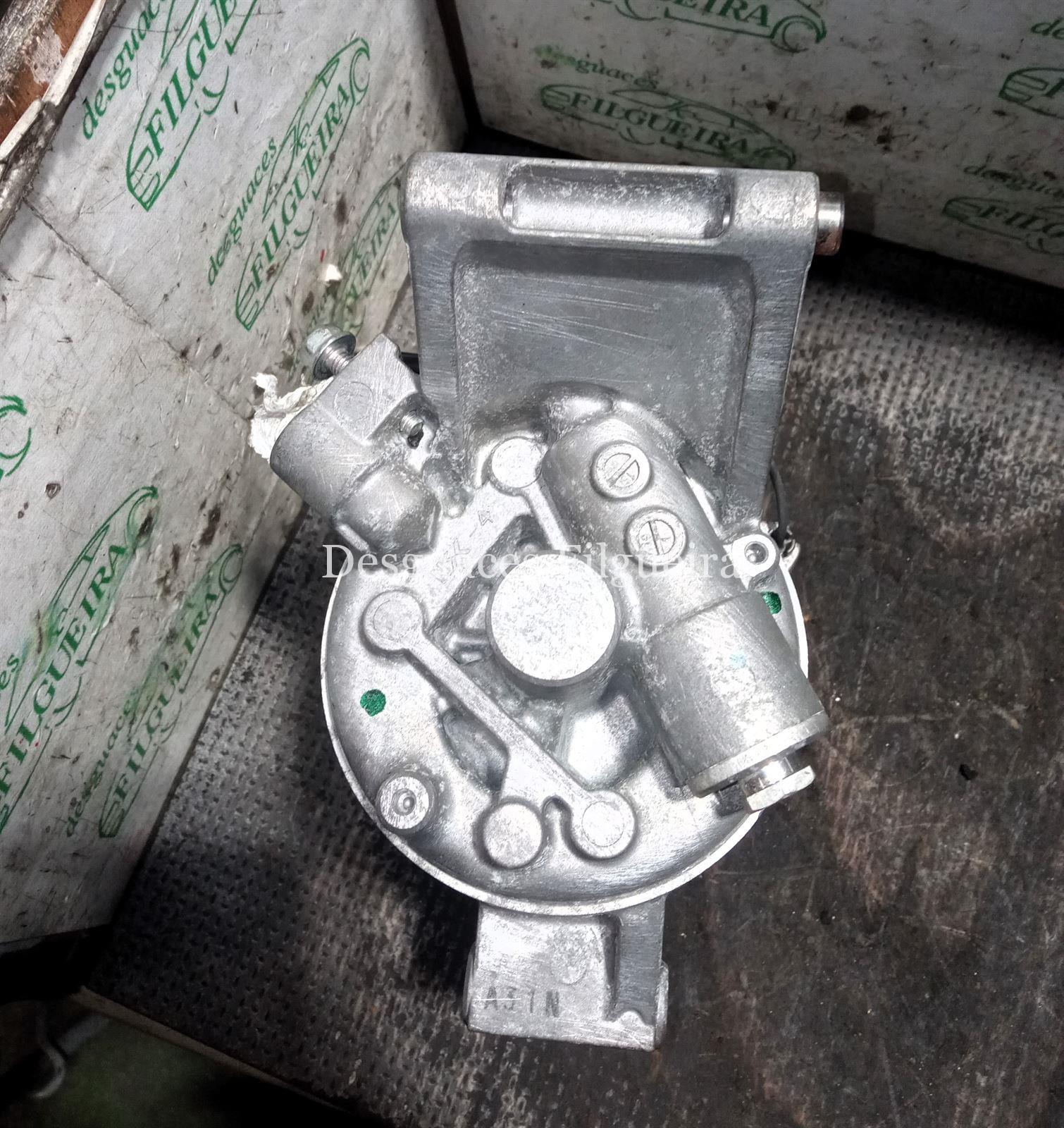 Compresor de aire acondicionado de Mazda CX-3 2.0, 121 cv, código de motor PE, año 2019. - Imagen 2