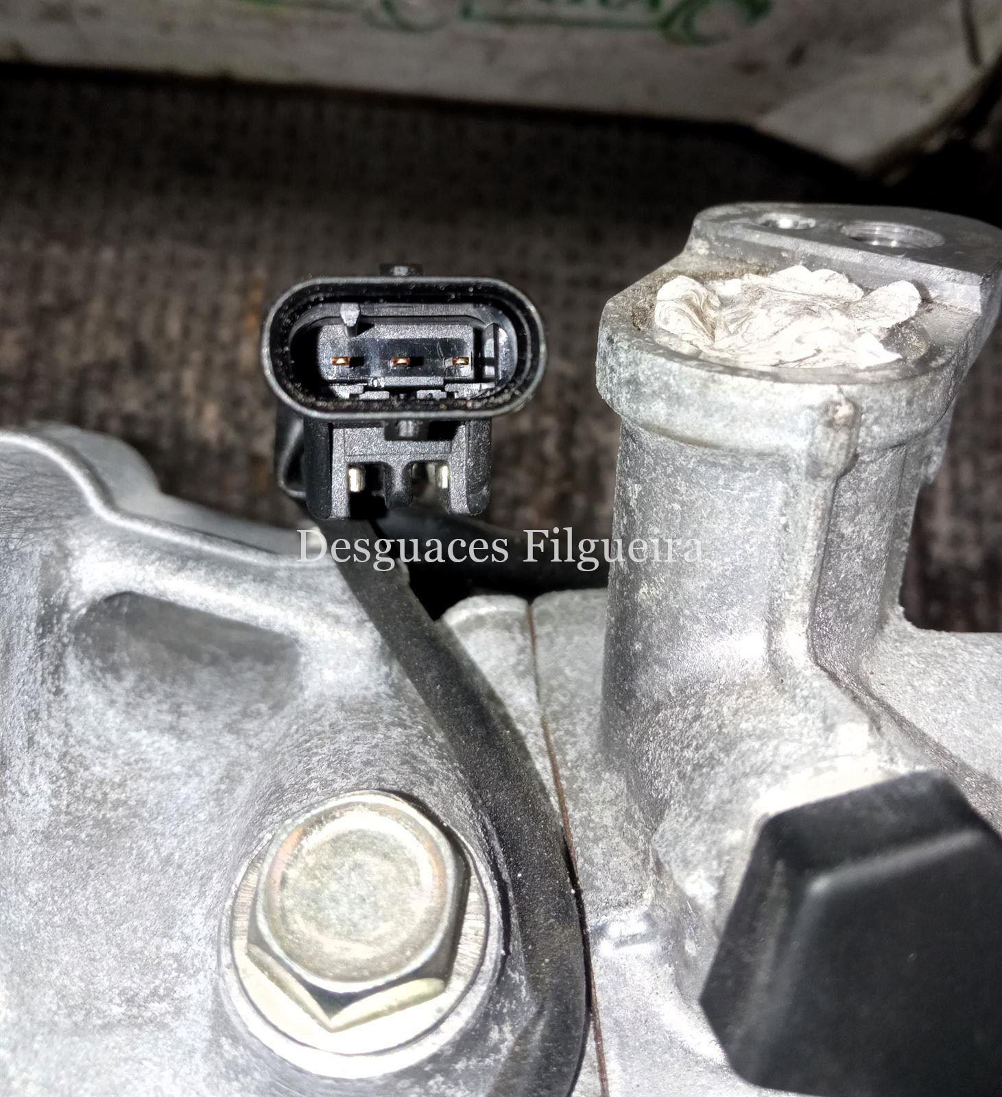 Compresor de aire acondicionado de Mercedes-Benz Clase C W205, Híbrido C200, código de motor 264.915, año 2019. - Imagen 4