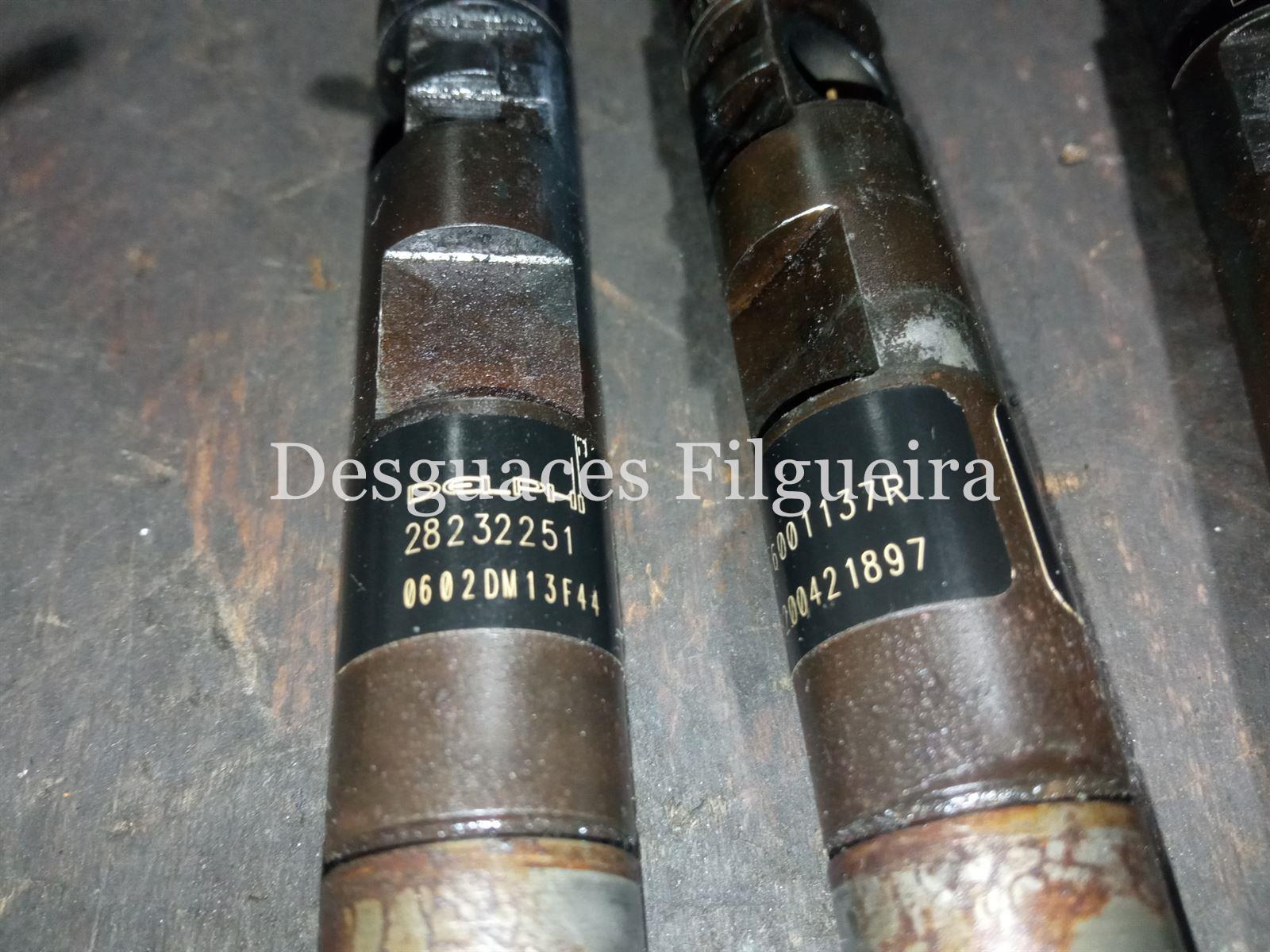 CONJUNTO BOMBA INYECTORA de Renault Kangoo II 1.5 Authentique, 68 cv, código de motor K9K A8, año 2009. - Imagen 12