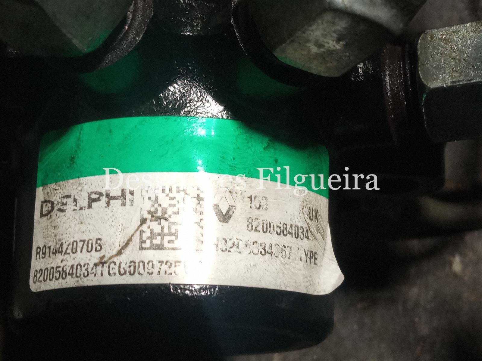 CONJUNTO BOMBA INYECTORA de Renault Kangoo II 1.5 Authentique, 68 cv, código de motor K9K A8, año 2009. - Imagen 2