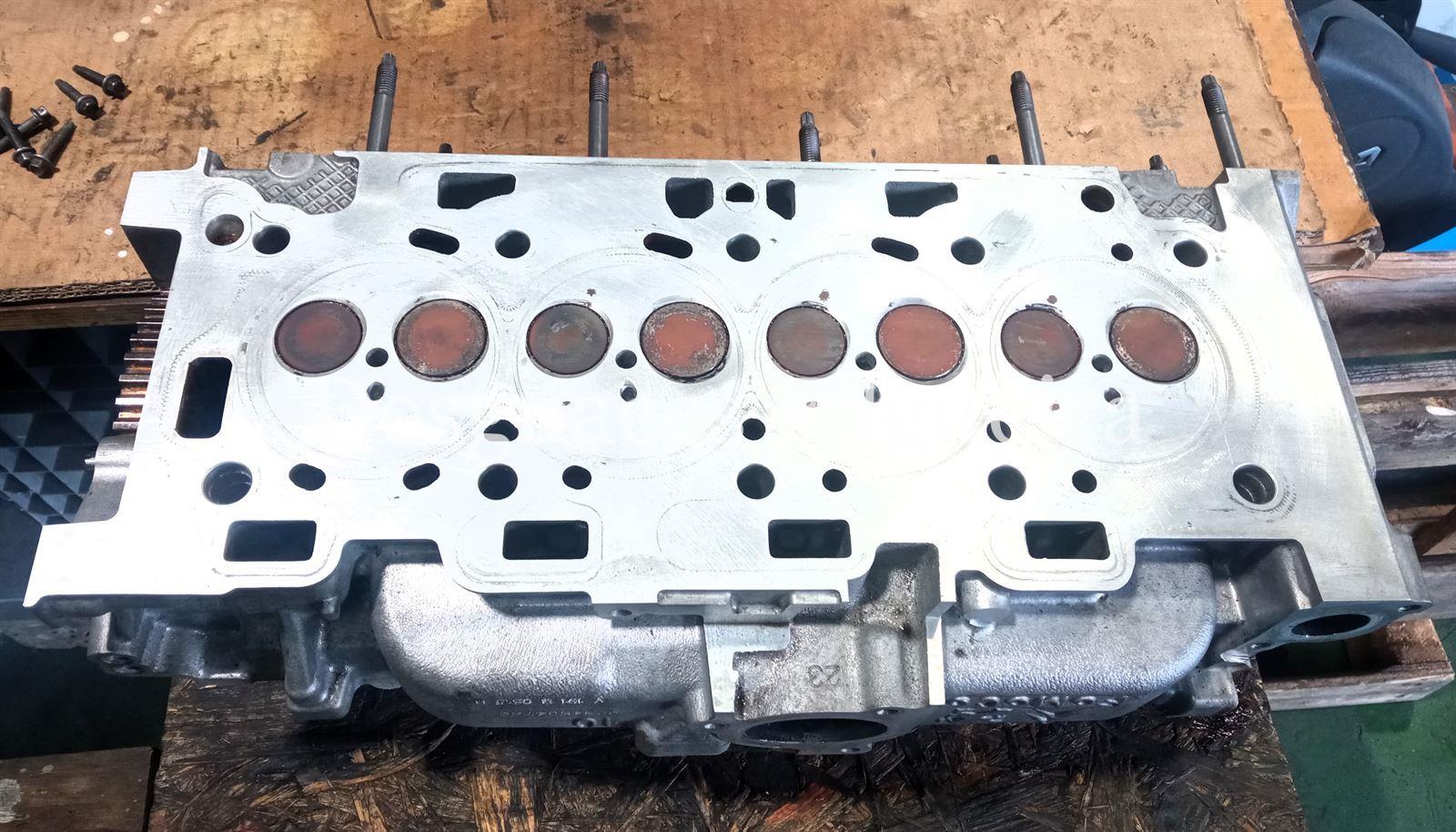 Culata de Citroen C4 Berlina, 1.6 Feel Edition, 120 cv, año 2016. - Imagen 7