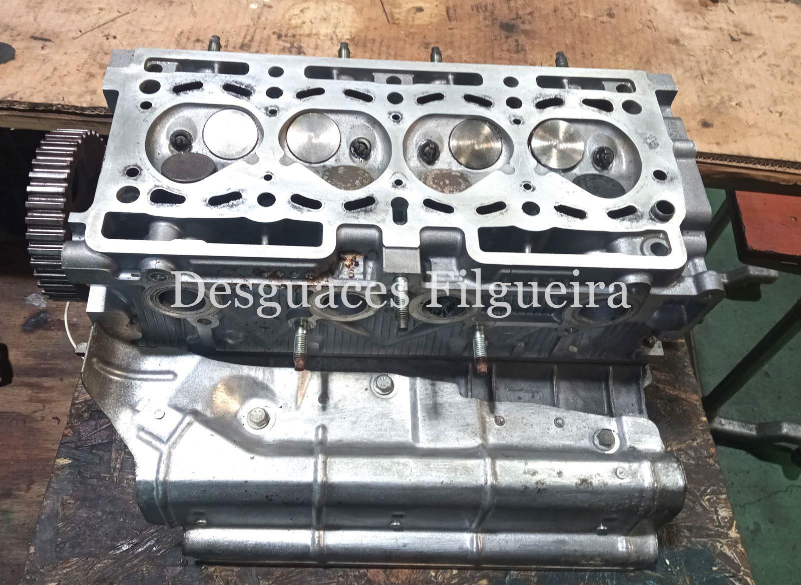 Culata de Renault Clio II Fase I 1.2, 58 cv año 2000, código de motor D7F 710. - Imagen 9