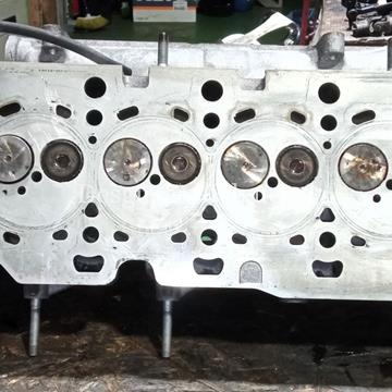Culata de Renault Megane II 1.5 dCi, 106 cv, código de motor K9K732, año 2005. - Imagen 2