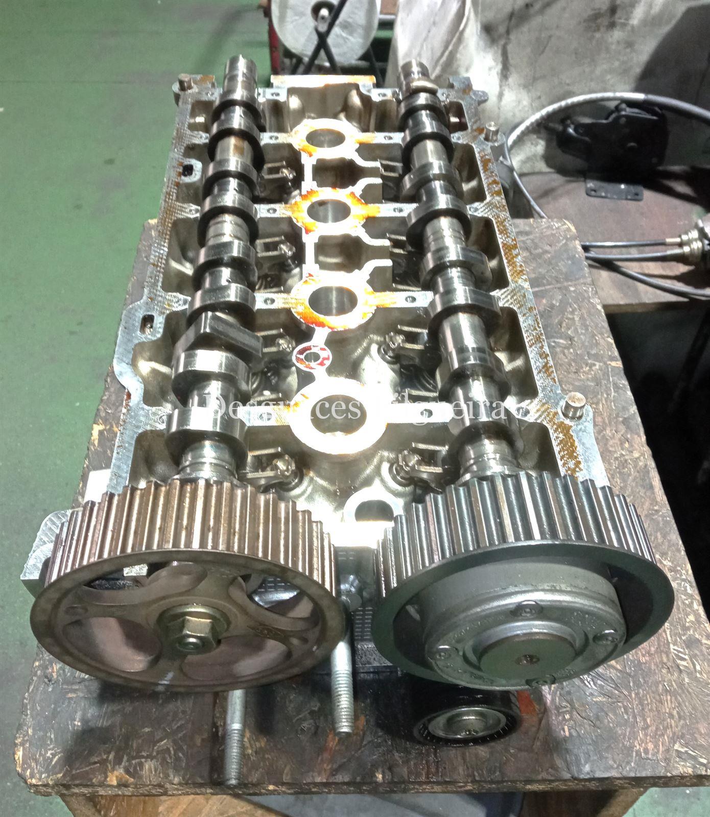 Culata de Renault Megane III, 1.6, 16v, 111 cv, código de motor K4M D8, año 2007. - Imagen 2