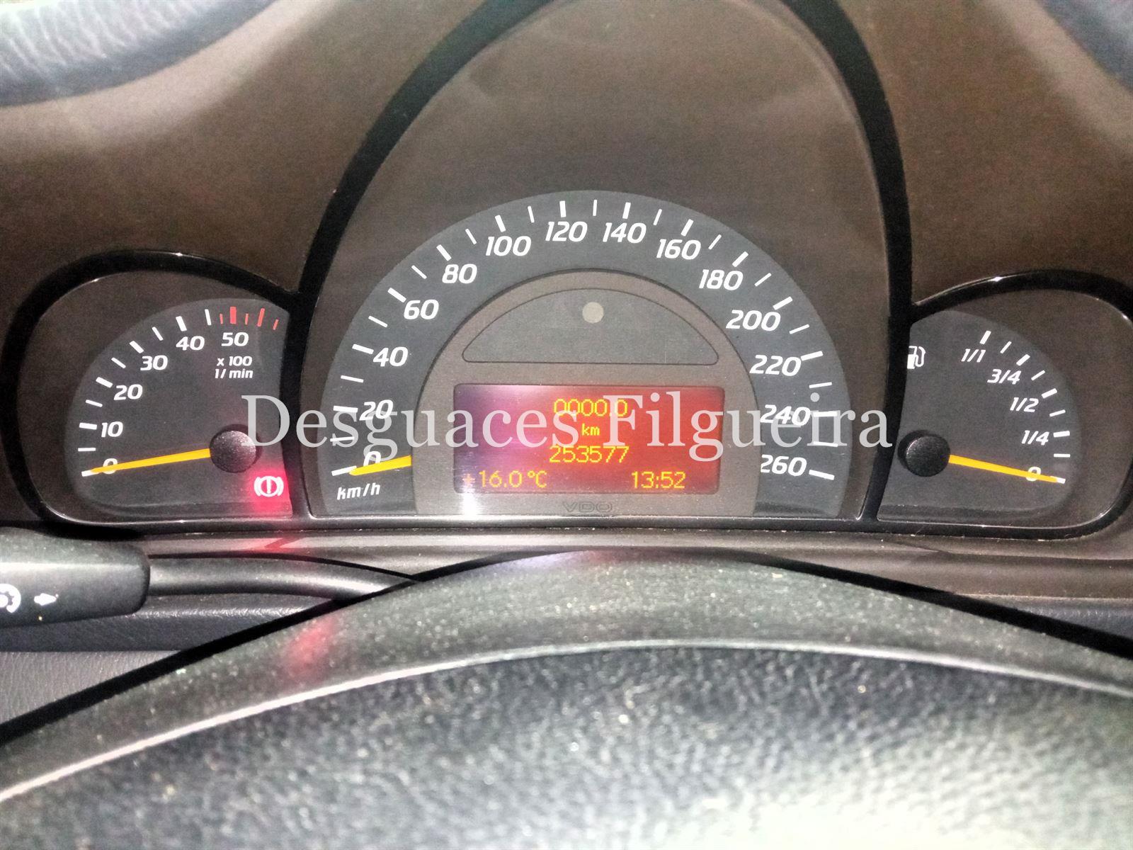 Despiece de Mecedes-Benz Clase C SportCoupe 2.2 C 220 CDI, 143 cv, Código de motor OM 611.962, año 2001. - Imagen 2