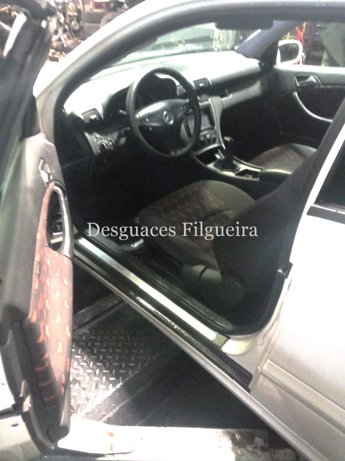 Despiece de Mecedes-Benz Clase C SportCoupe 2.2 C 220 CDI, 143 cv, Código de motor OM 611.962, año 2001. - Imagen 3