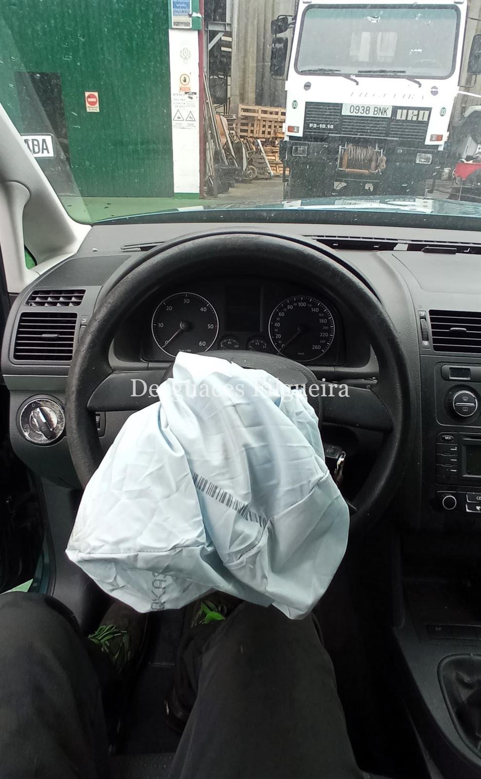 Despiece de Volkswagen Touran 1.9 Highline TDI, 100 cv, código de motor AVQ, año 2004. - Imagen 4