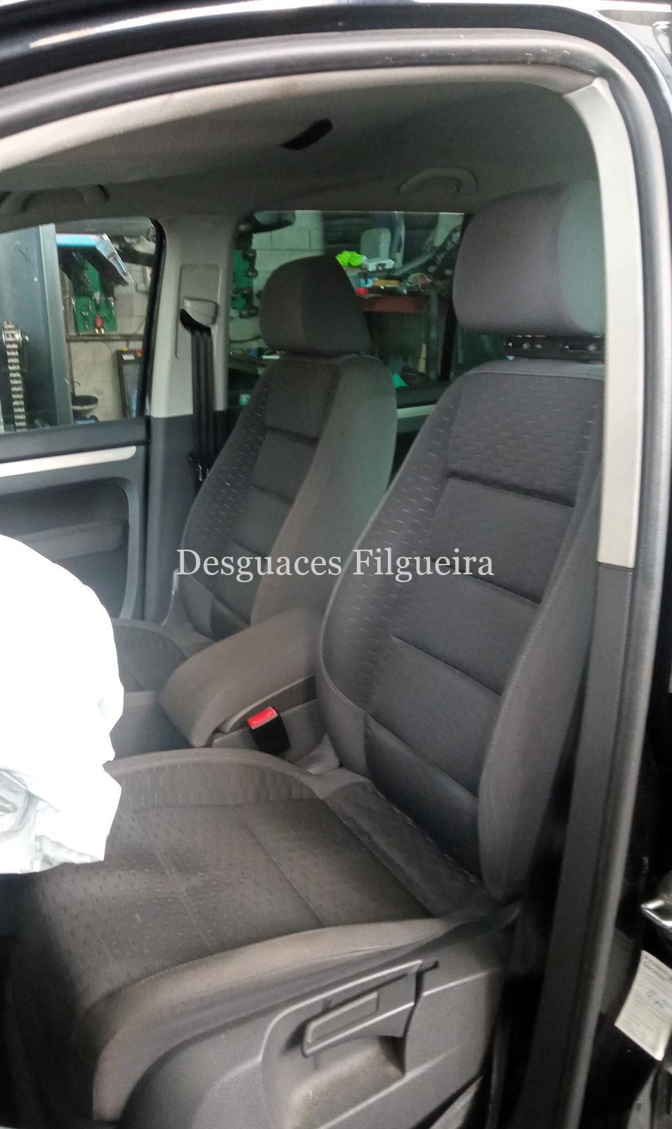 Despiece de Volkswagen Touran 1.9 TDi, 105 cv, código de motor BXE, año 2007. - Imagen 5