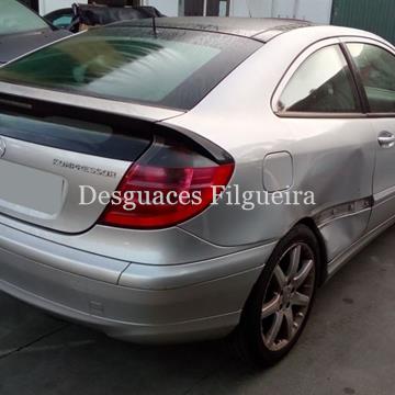 Despiece Mercedes Clase C 200 Kompressor Sport coupe carrocería 203 automático - Imagen 2