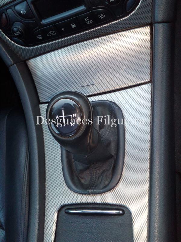Despiece Mercedes Clase C 200 Kompressor Sport coupe carrocería 203 automático - Imagen 5
