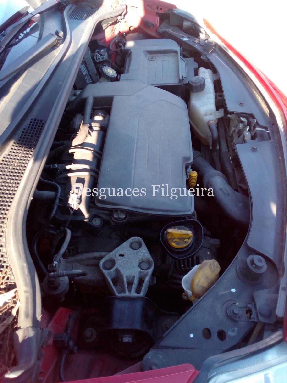 Despiece Renault Clio III 1. 2 16v D4F 740 - Imagen 7