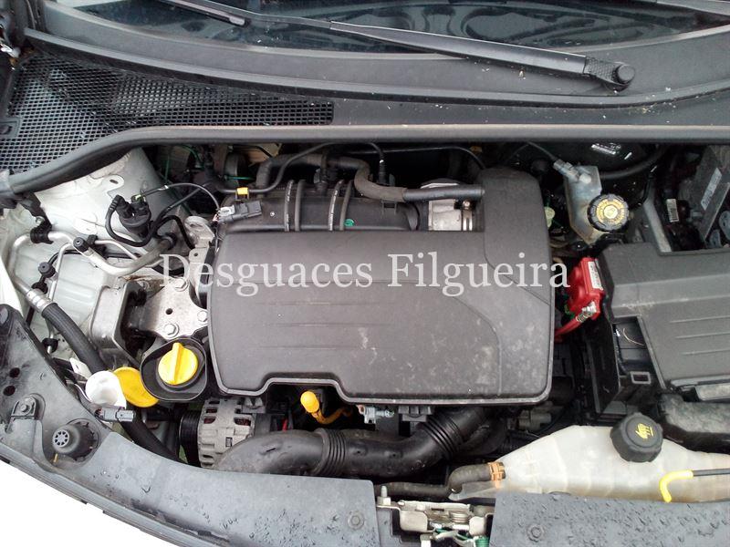 Despiece Renault Clio III 1. 2 16V - Imagen 4