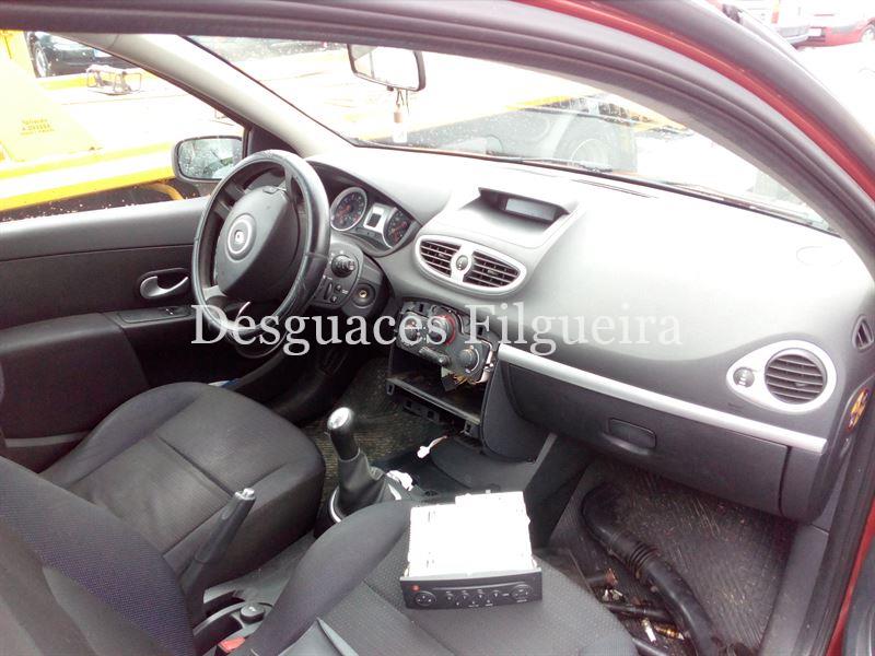 Despiece Renault Clio III 1.4 16V - Imagen 3