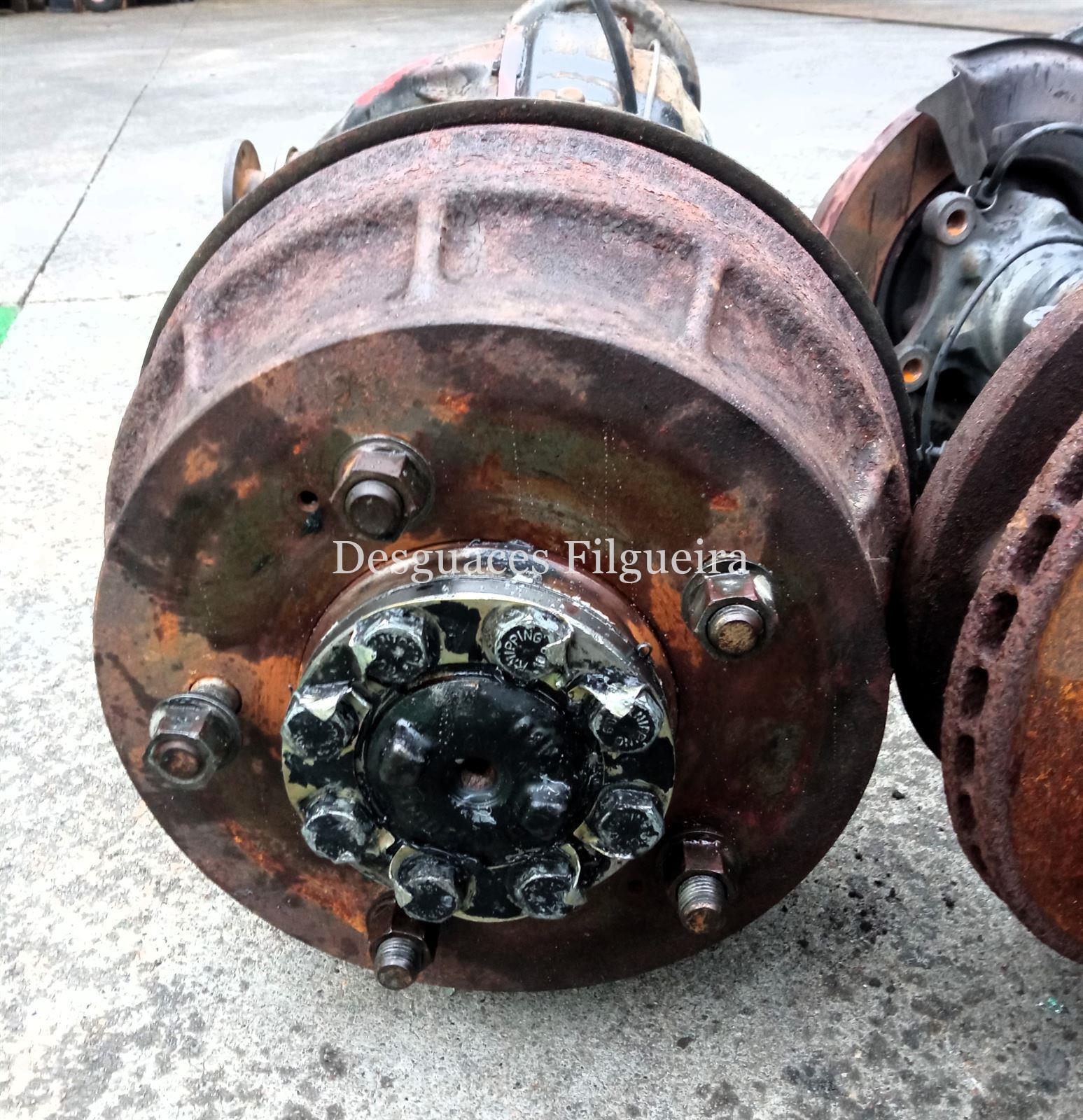 Eje trasero de Nissan Trade 2.0 D, 65 cv. código de motor: LD20.II.E, año 1992. - Imagen 4