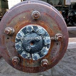 Eje trasero de Volkwagen LT Furgón/Combi 2.5 LT 109 cv, código de motor: AVR, año 2005. - Imagen 2