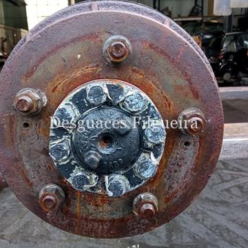 Eje trasero de Volkwagen LT Furgón/Combi 2.5 LT 109 cv, código de motor: AVR, año 2005. - Imagen 2